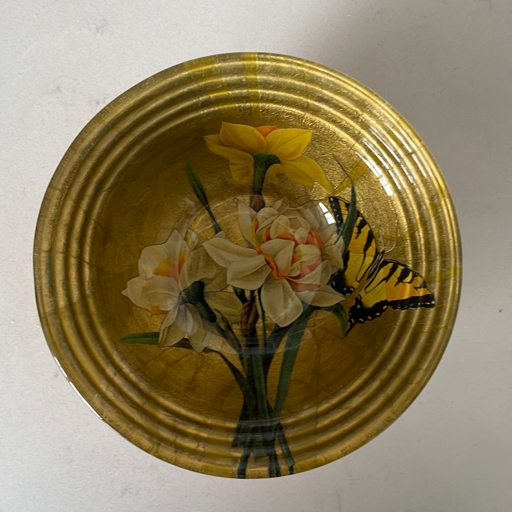 Scott Potter signed Decoupage and Gilt Glass Butterfly and Daffodil Bowl